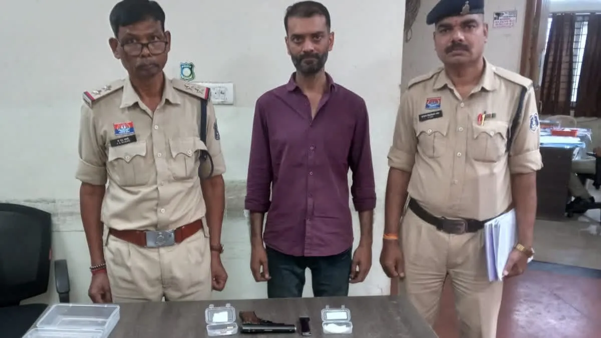 आरोपी पलाश तिवारी गिरफ्तार