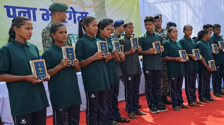 नक्सली सरेंडर