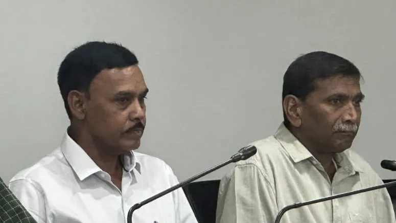 माओवादी आत्मसमर्पण