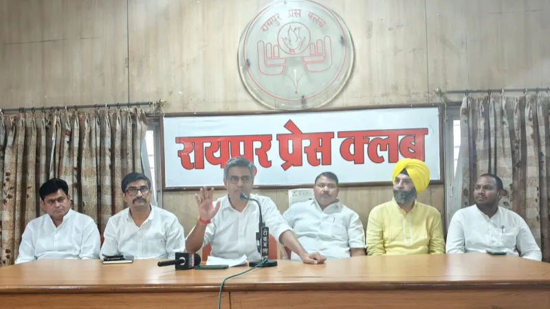 डॉ. संदीप पाठक