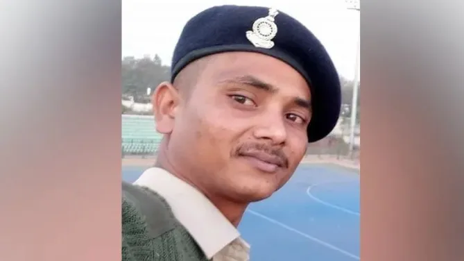 दिनेश नाग