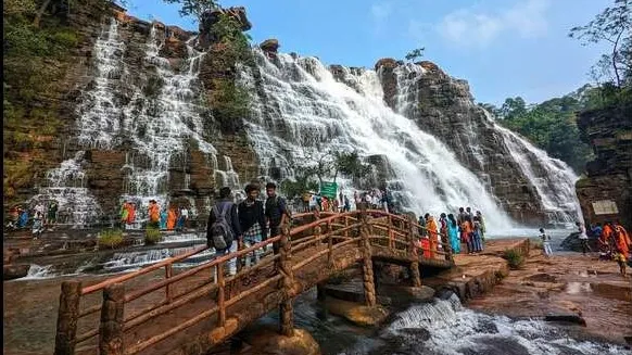बस्तर में पर्यटन की अपार संभावनाएं