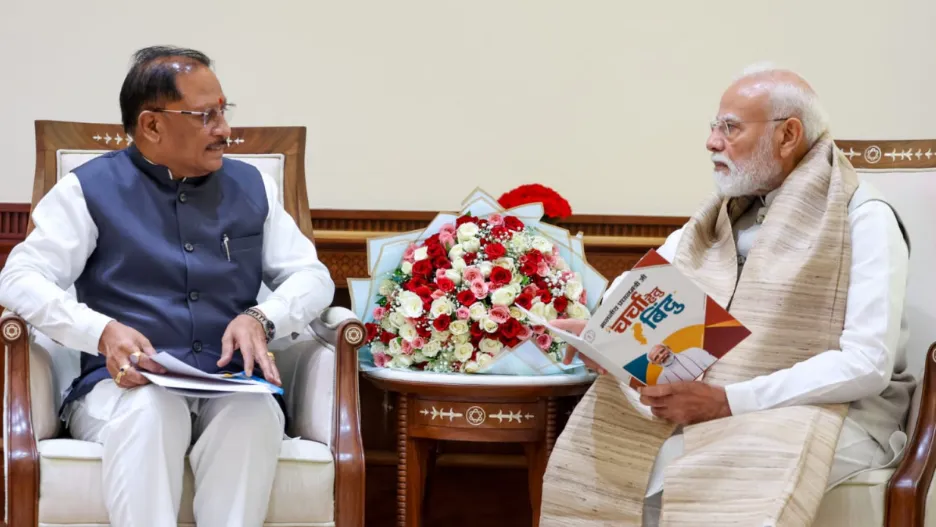 मोदी-साय