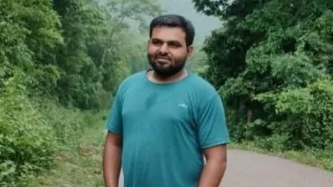 नक्सलियों द्वारा हत्या