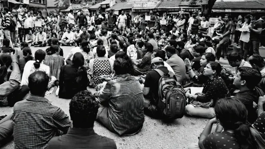 शिक्षकोंं का प्रदर्शन