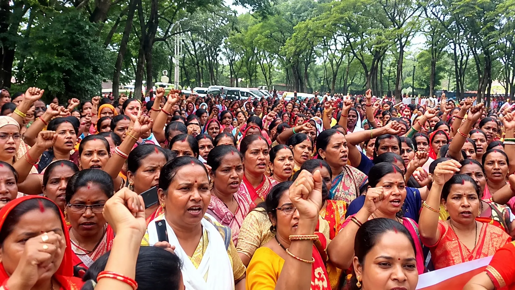 आंगनबाड़ी कार्यकर्ताओँ की रैली- रायगढ़