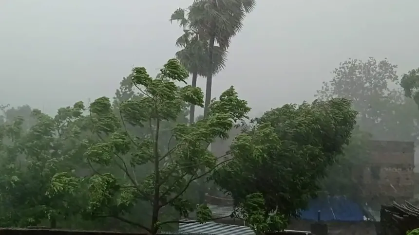 आंधी-बारिश 