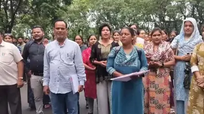 रायगढ़ में स्वास्थ्य कर्मियों की रैली