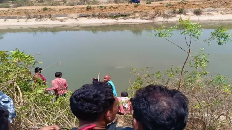  लाश मिली