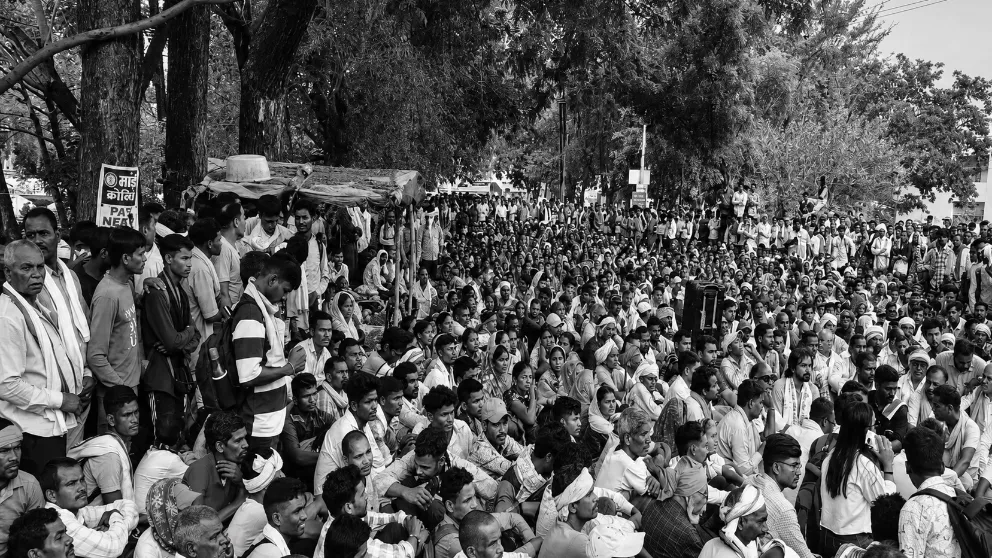 धमतरी कलेक्टोरेट घेराव