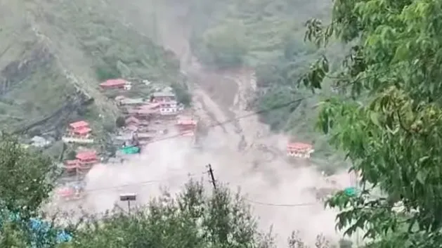 उत्तराखंड में बादल फटा