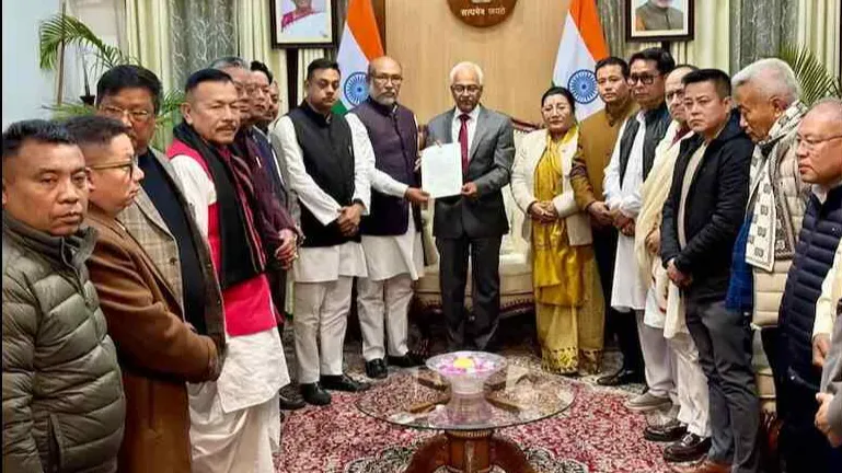 मुख्यमंत्री एन बीरेन सिंह का इस्तीफा