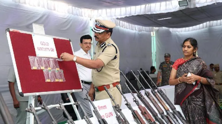 नक्सली सरेंडर