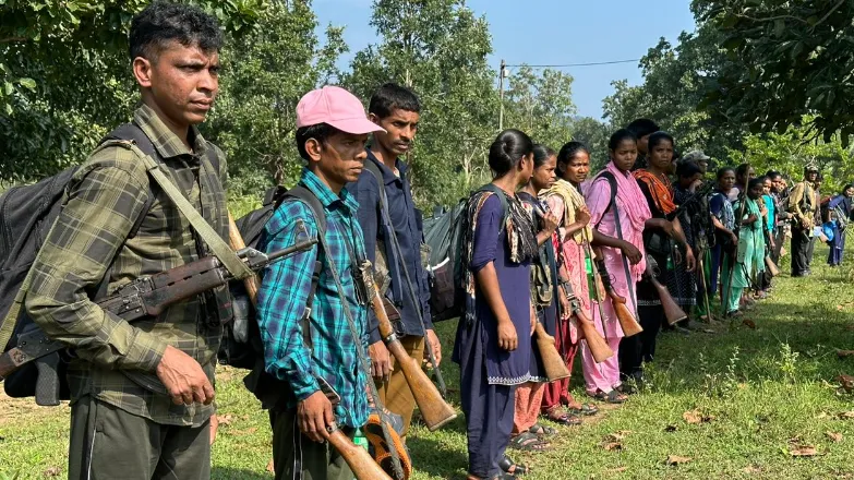 नक्सली आत्मसमर्पण