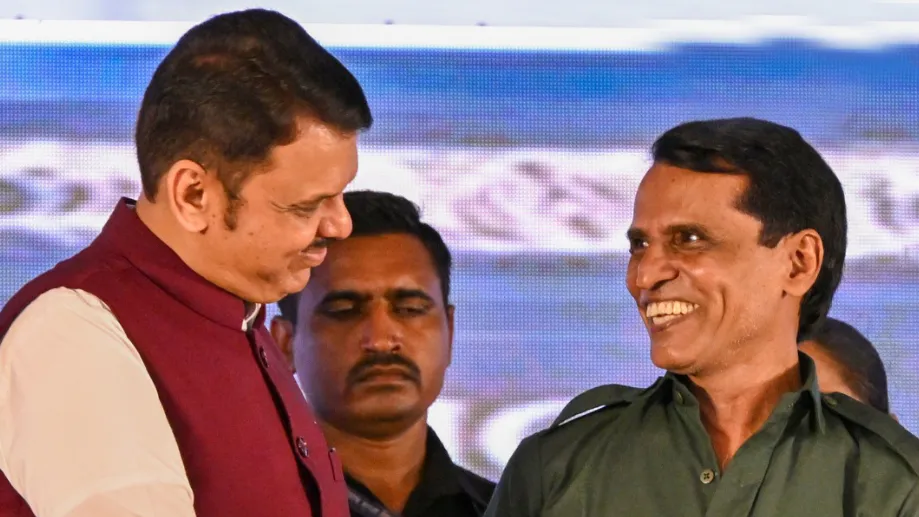 सीएम फड़नवीस-नक्सल सरेंडर