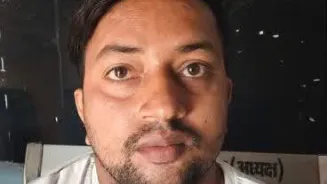फर्जी IAS