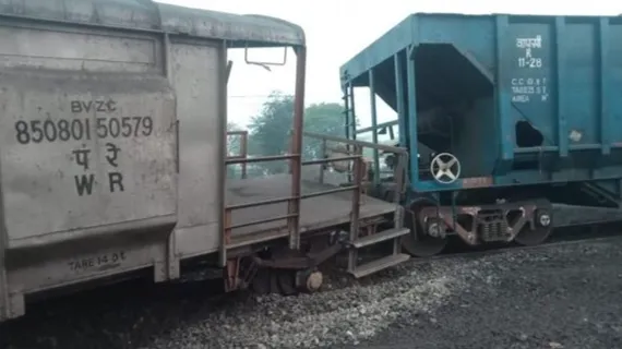 मालगाड़ी बेपटरी