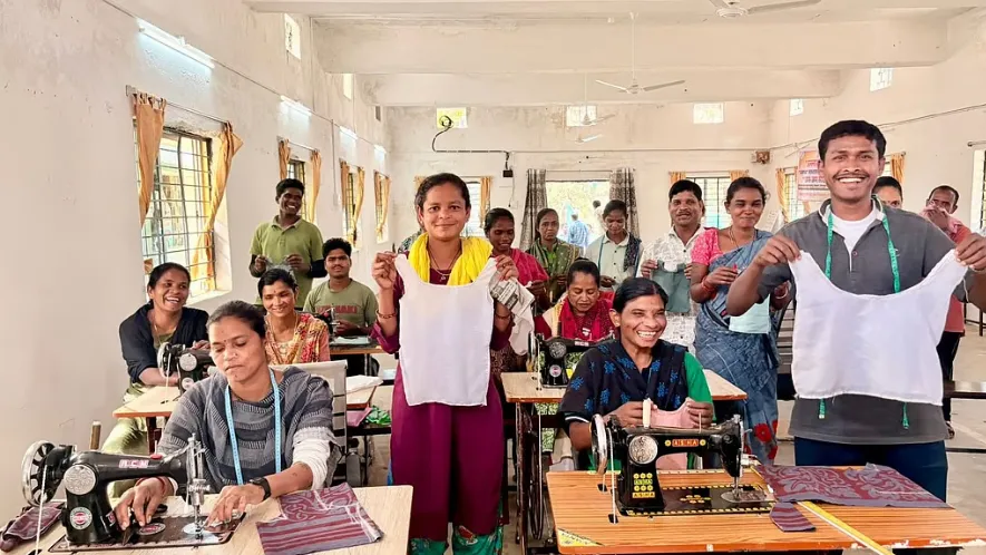 आत्मसमर्पित नक्सली