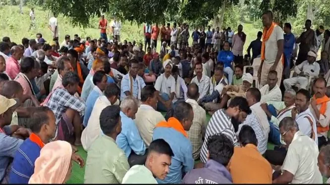 चर्च में तोड़फोड़