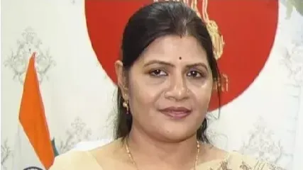 आरती वासनिक