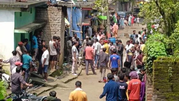  मां की हत्या