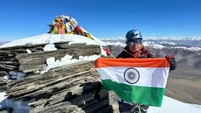  अमिता श्रीवास 
