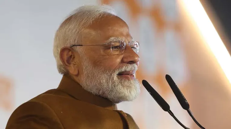 नरेंद्र मोदी