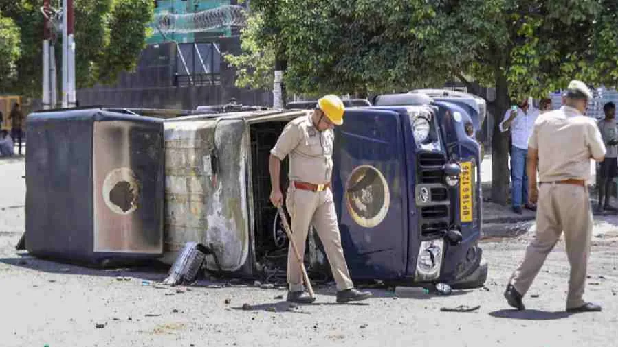 नोएडा में मजदूर आक्रोश