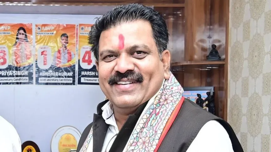विजय शर्मा