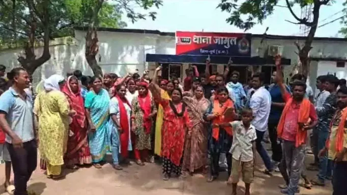 थाने का घेराव