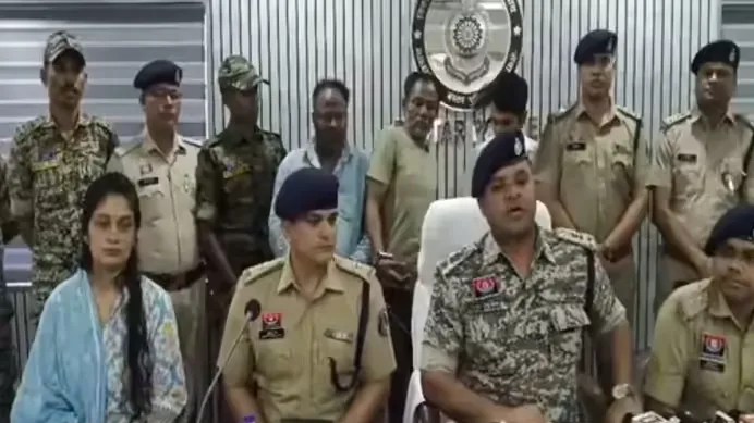 बांग्लादेशी चोर गिरफ्तार