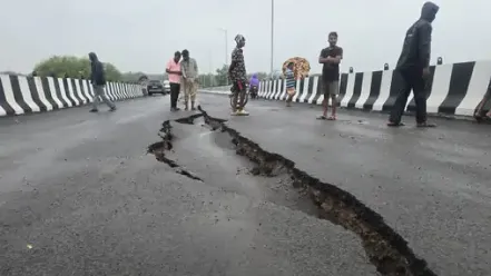 रेलवे ब्रिज में दरार