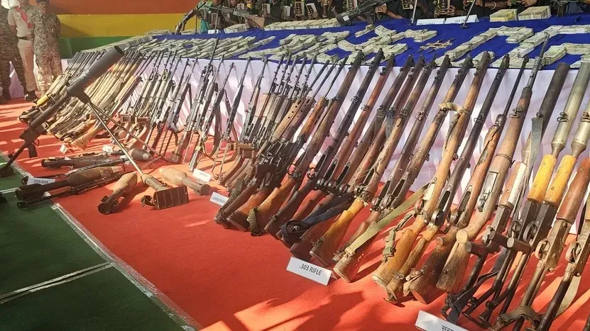 नक्सली हथियार
