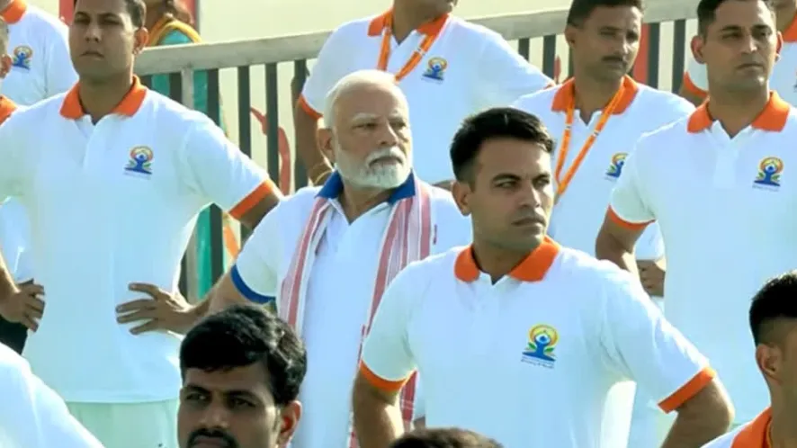  पीएम मोदी