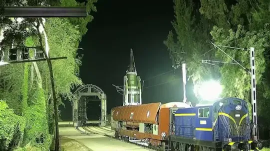  रेल से अग्नि-प्राइम मिसाइल