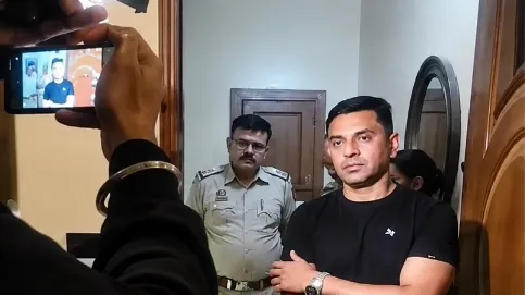  तहसीन पूनावाला 