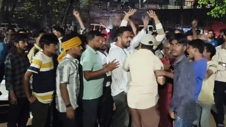 दुर्ग में हिंसा