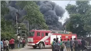  कार्बन फैक्ट्री में बॉयलर फटा