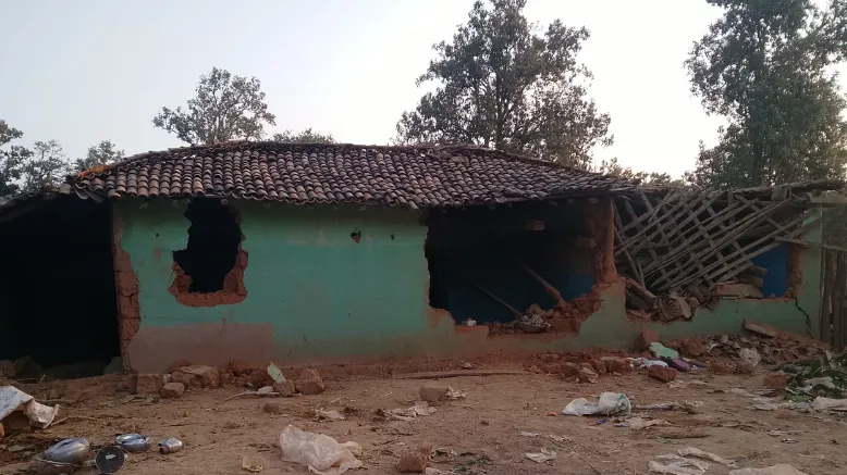 Elephant herd destroys tribal homes in Korba