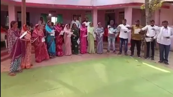  धमतरी में कांग्रेस नेता ने दिलाई शपथ