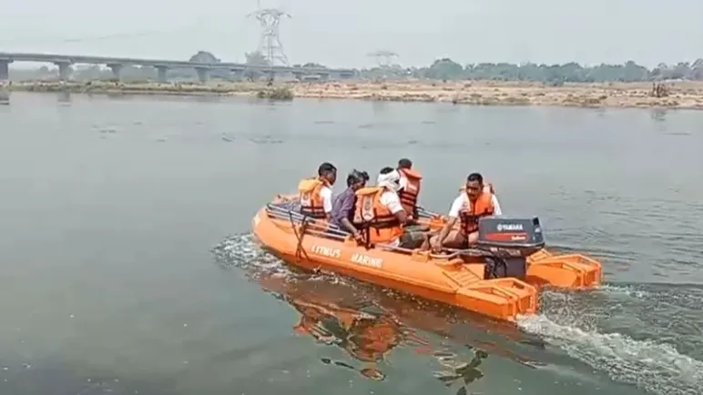 हसदेव नदी में हादसा